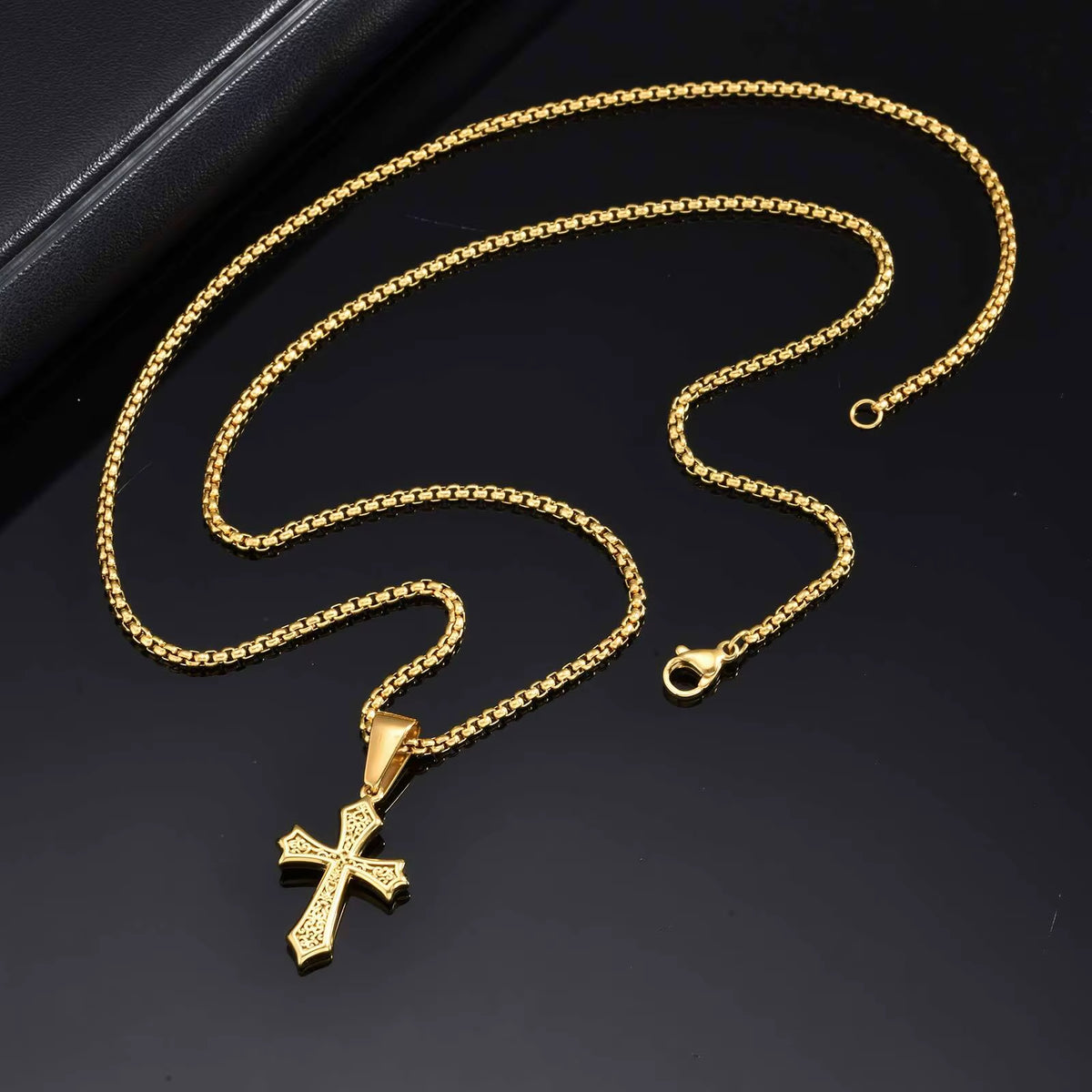 Fleur cross pendant necklace for men – view 6